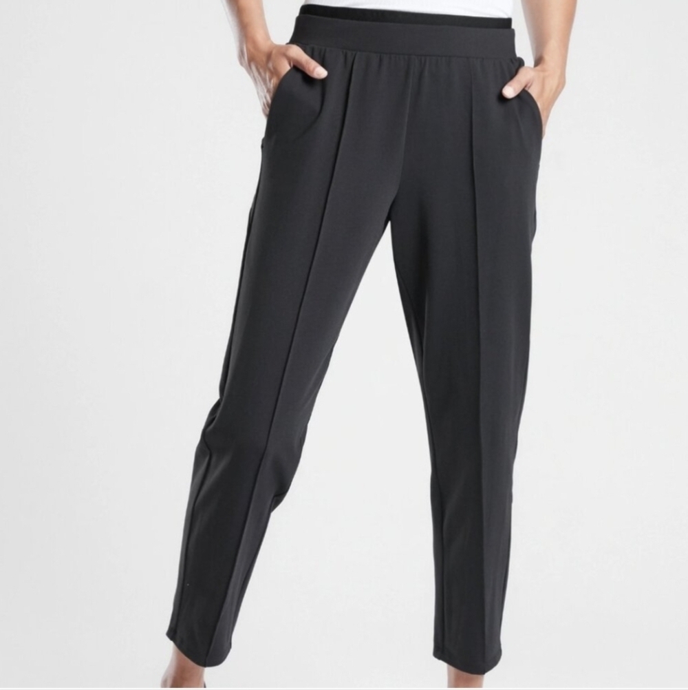 Athleta Venice pintuck pull on pants size medium
